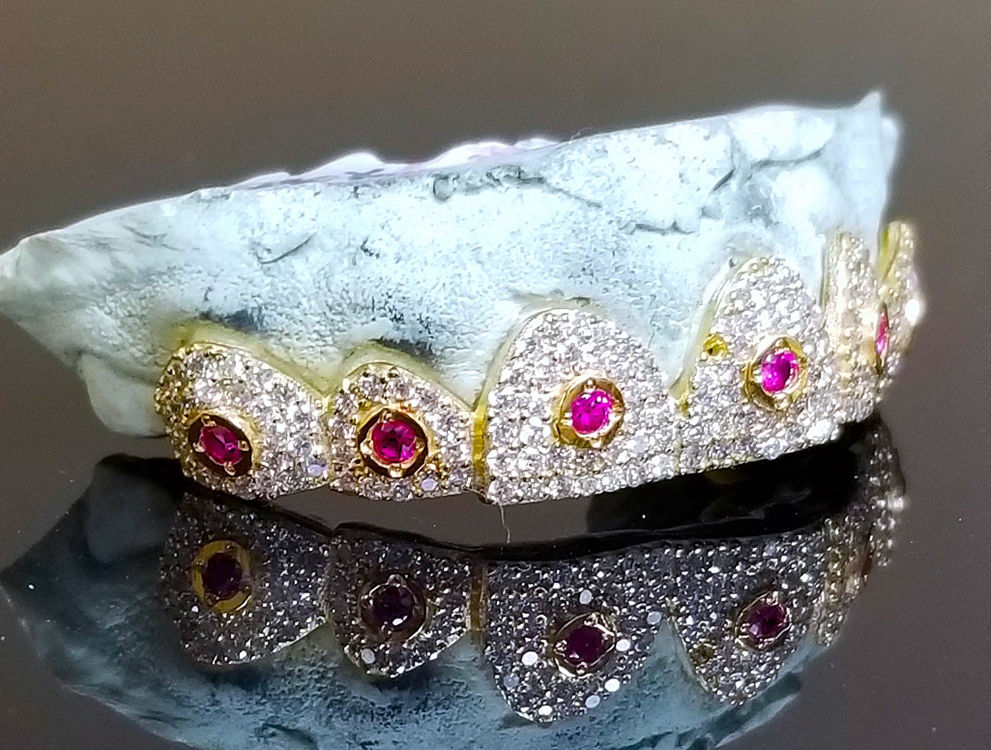 Cosmic Crown Grillz – Ruby Orbit Edition 6개 또는 12개 세트