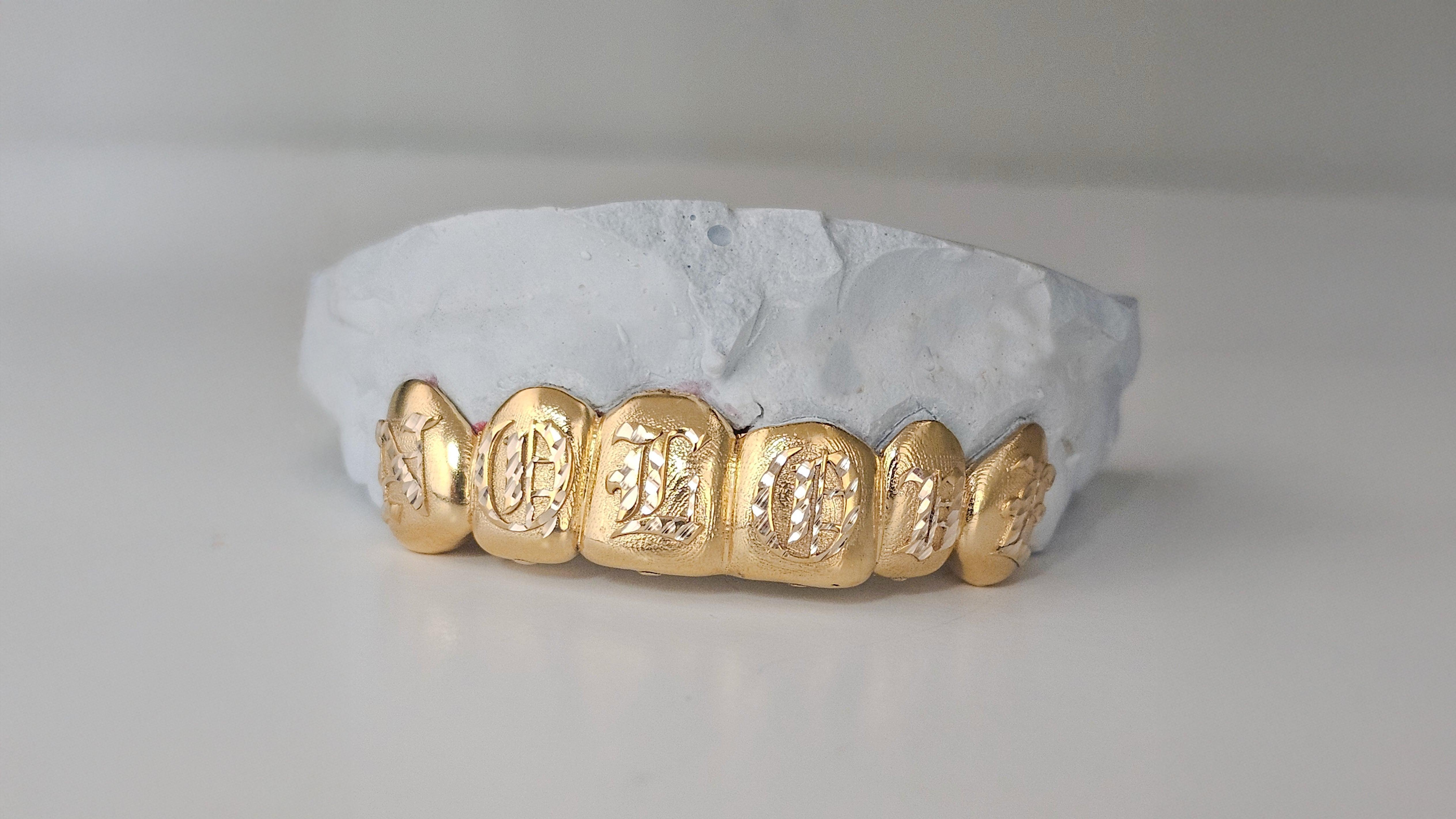 Gold Grillz with Diamond-Cut NAME DQ1037