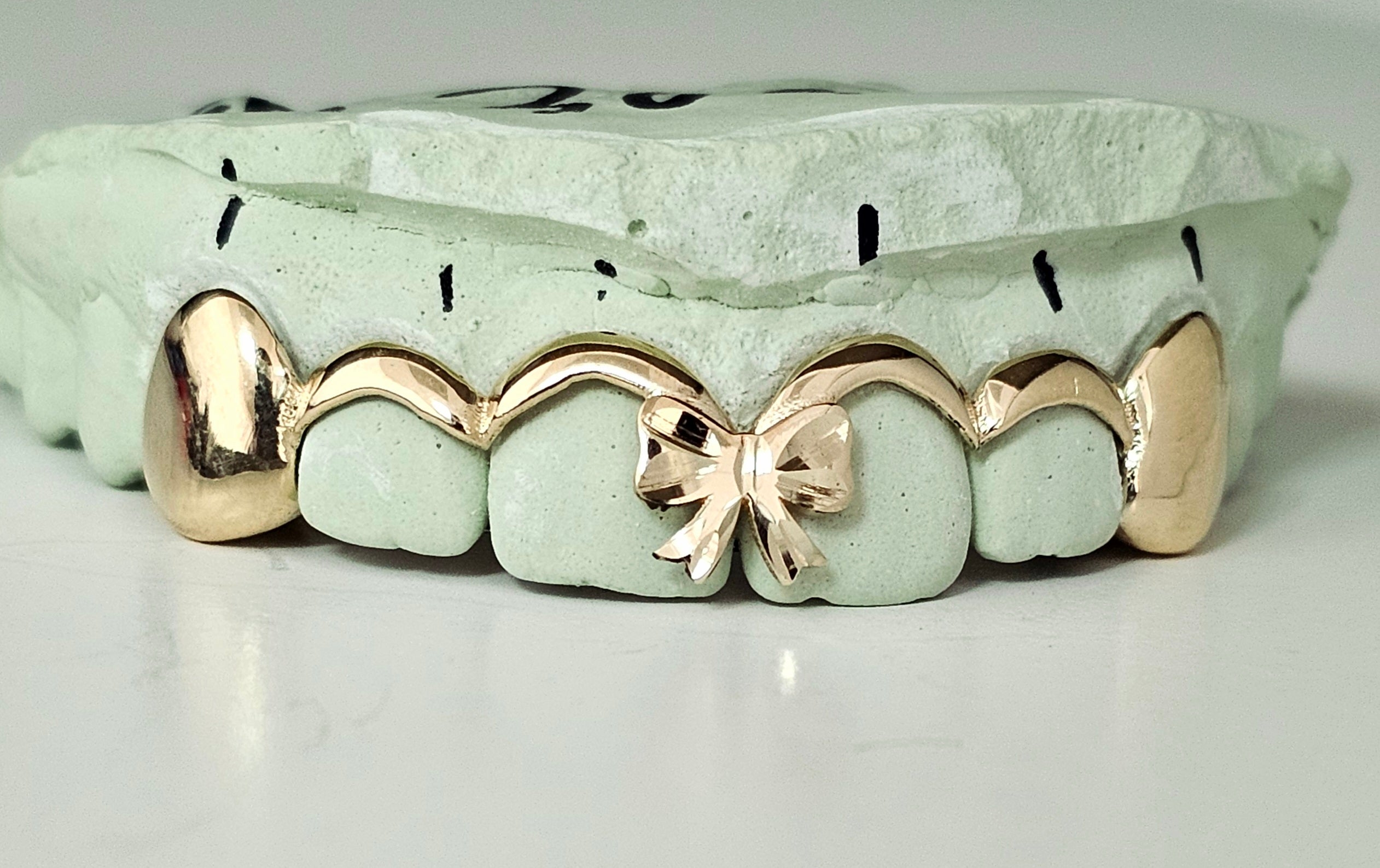 Ribbon Grillz Top 6 DQ1967