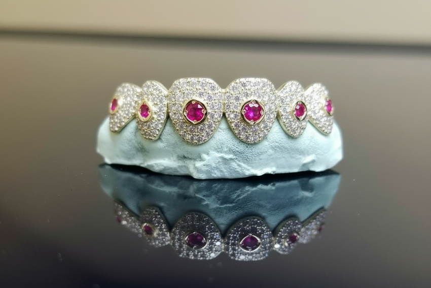 Cosmic Crown Grillz – Ruby Orbit Edition 6 or 12 Set - DQ1010