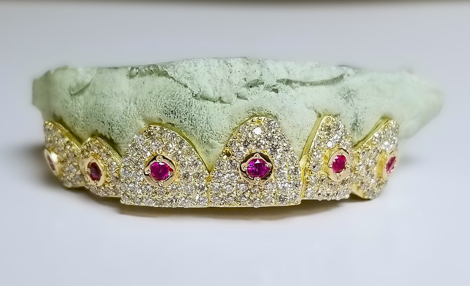 Cosmic Crown Grillz – Ruby Orbit Edition 6개 또는 12개 세트