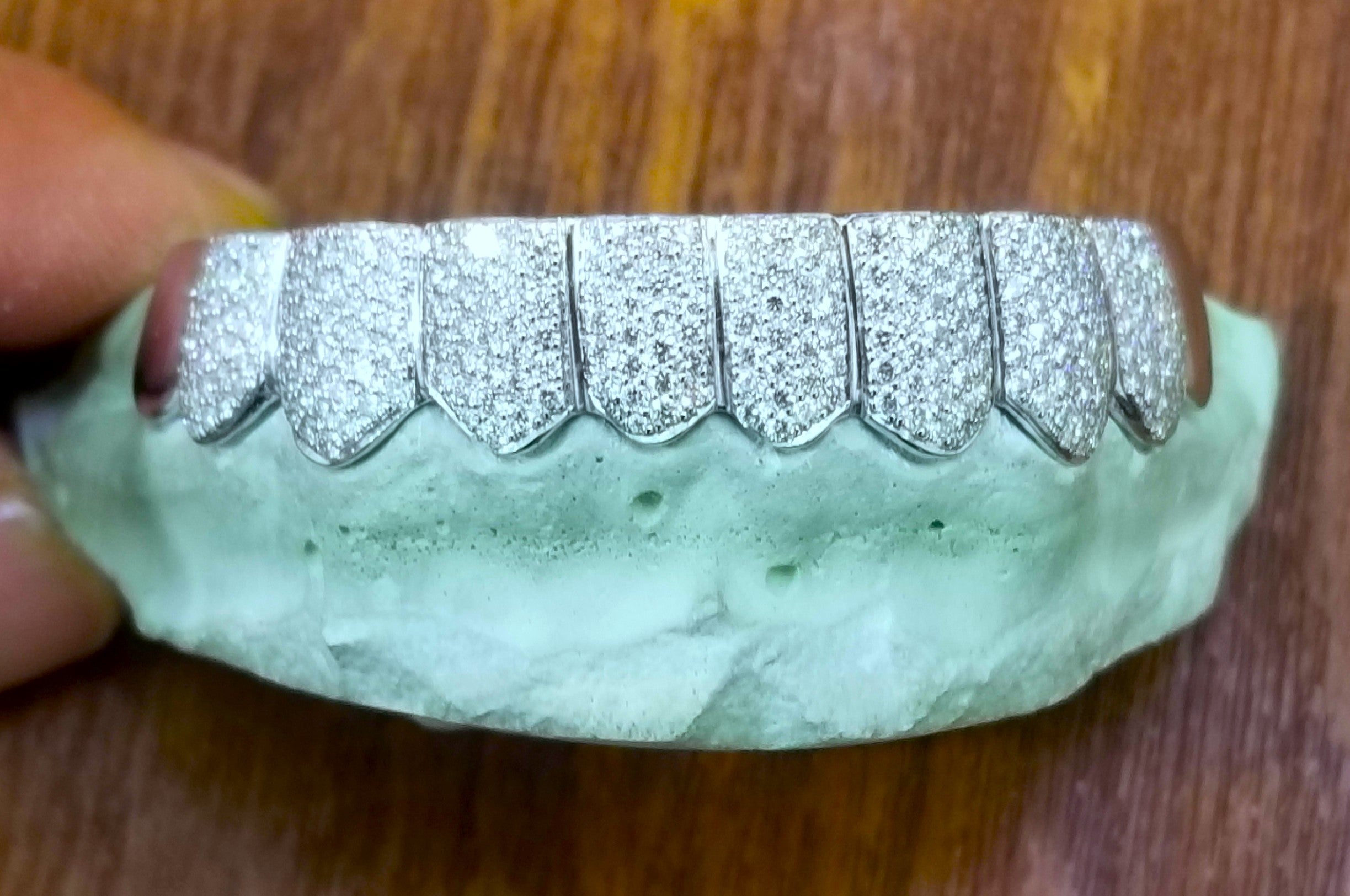 Moissanite VVS Quality Iced Out  Grillz - DQ1002