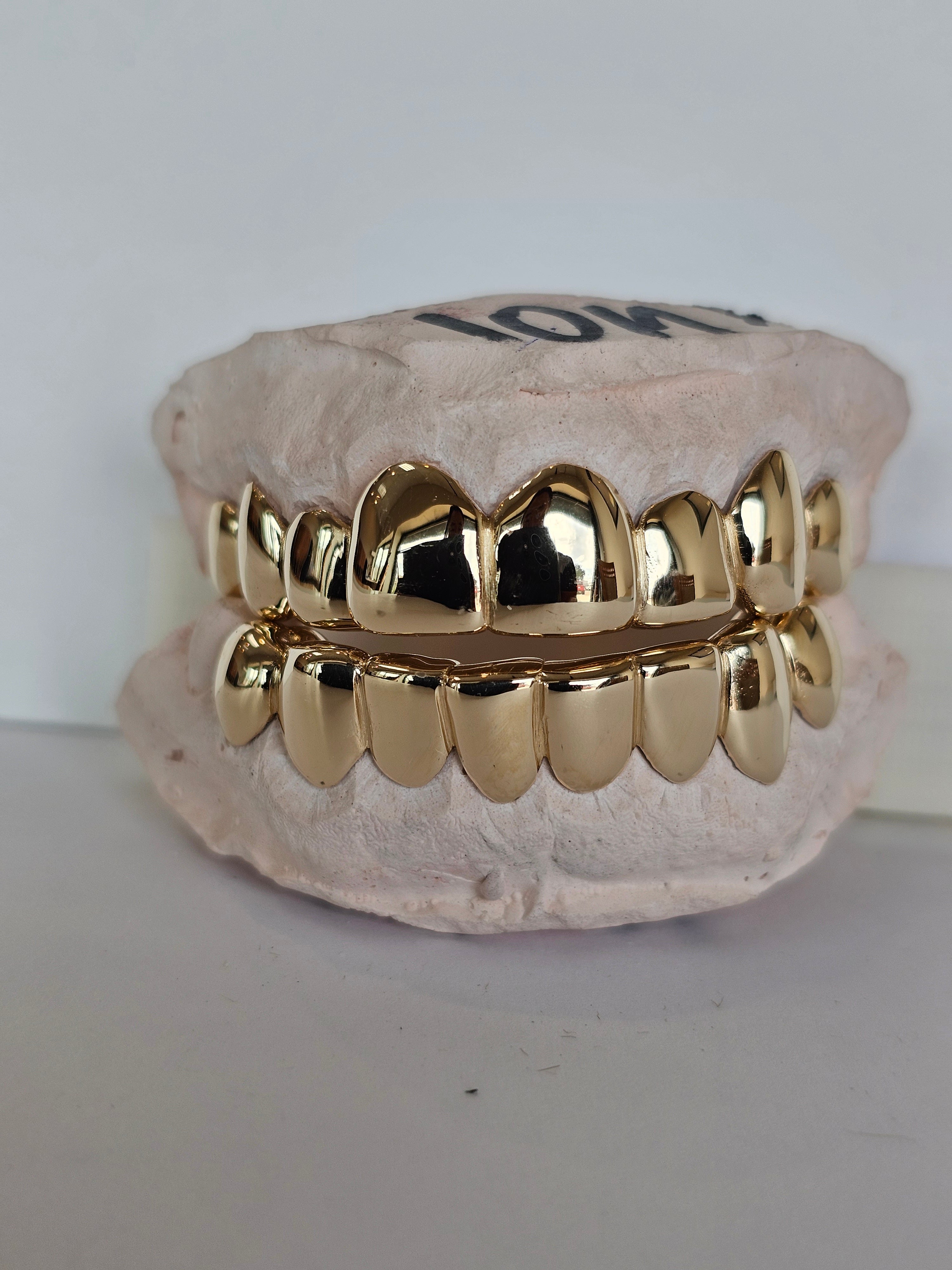 Custom Gold Grillz 10K, 14K 18K Gold Gold Teeth America