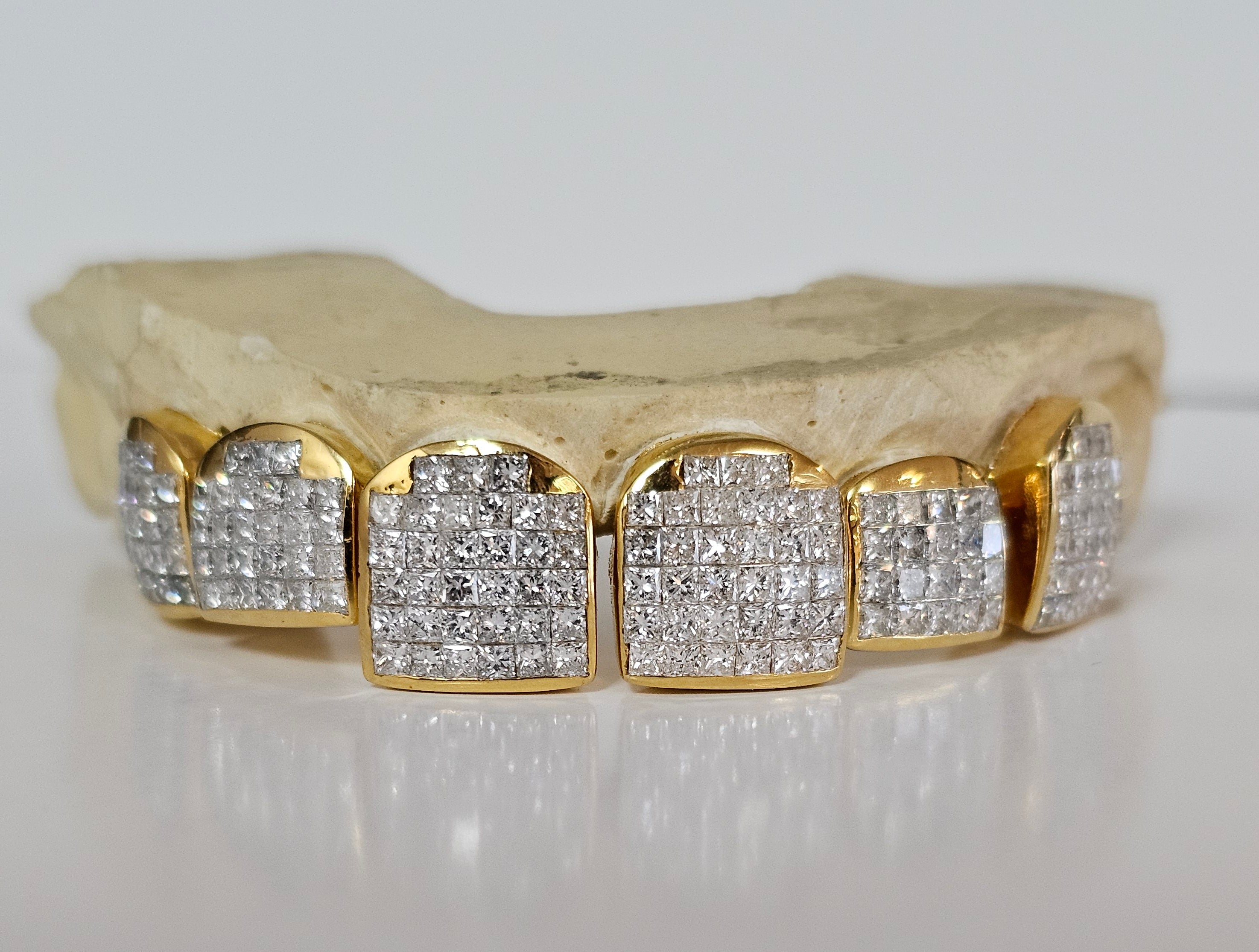 Princess Cut Invisible Set, VVs Quality - DQ1003