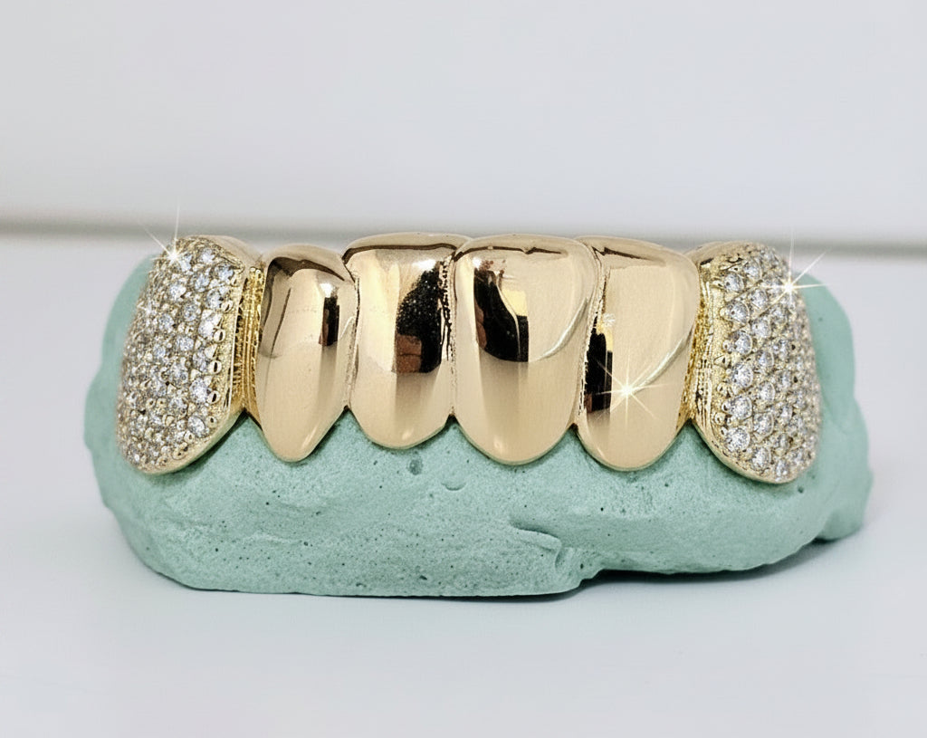 Diamond Studded Fangs Grillz DQ1035