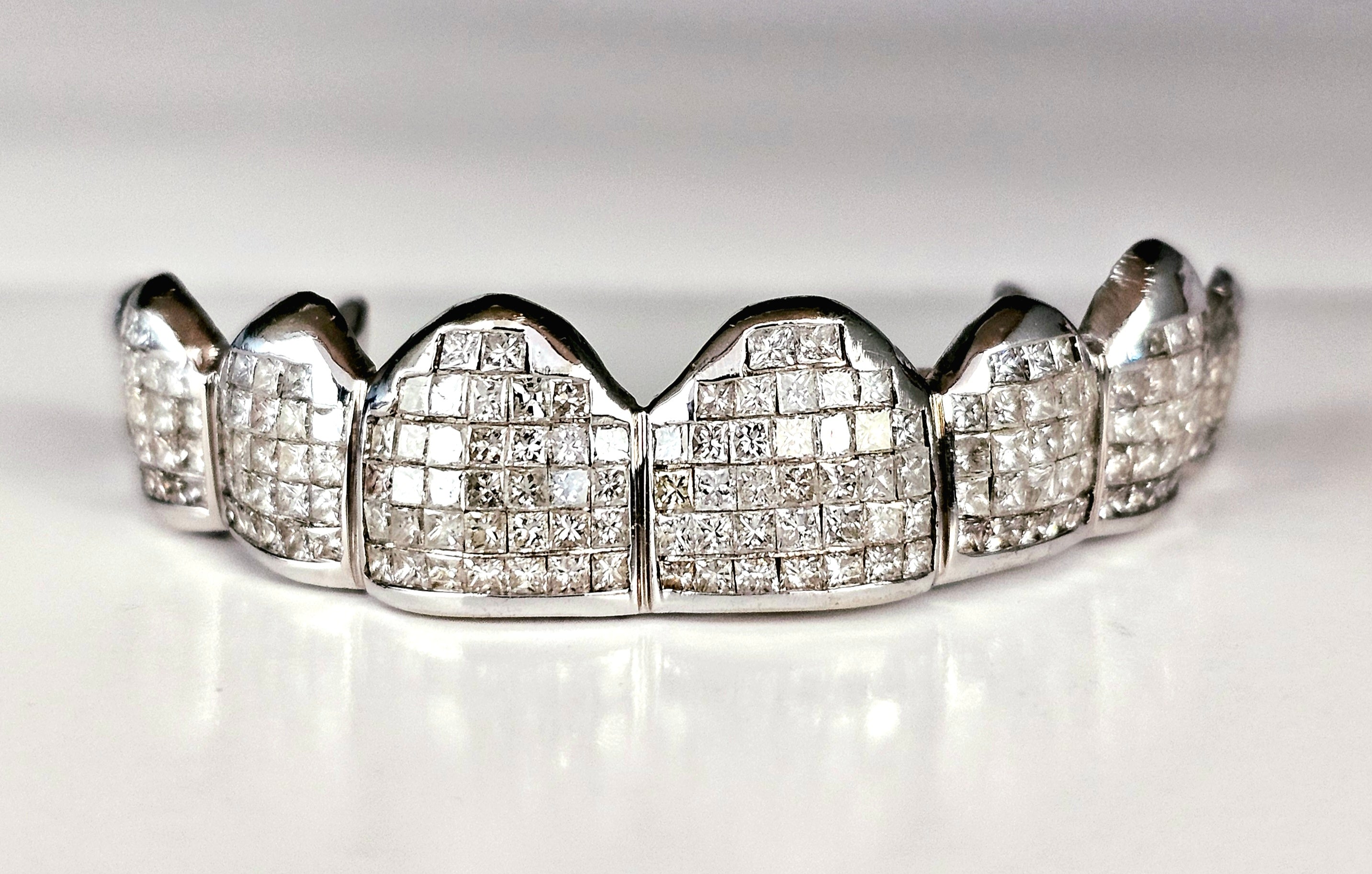 Princess Cut Invisible Set, VVs Quality - DQ1003