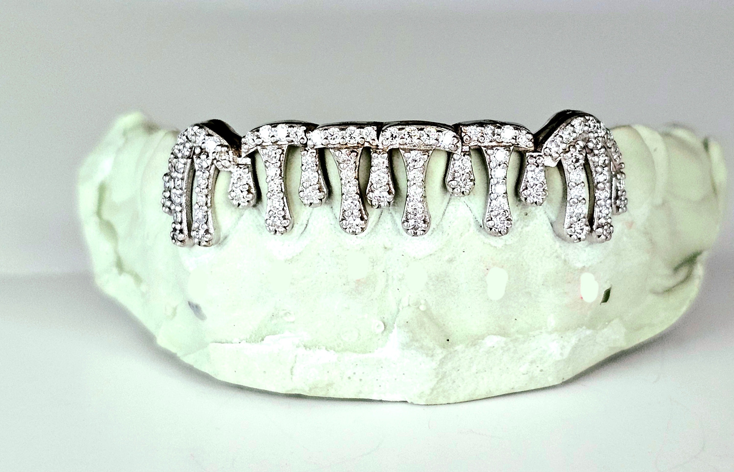Alexis Edition Moissanite Gold Grillz – Drip & Rail Combo Now Available! DQ1059