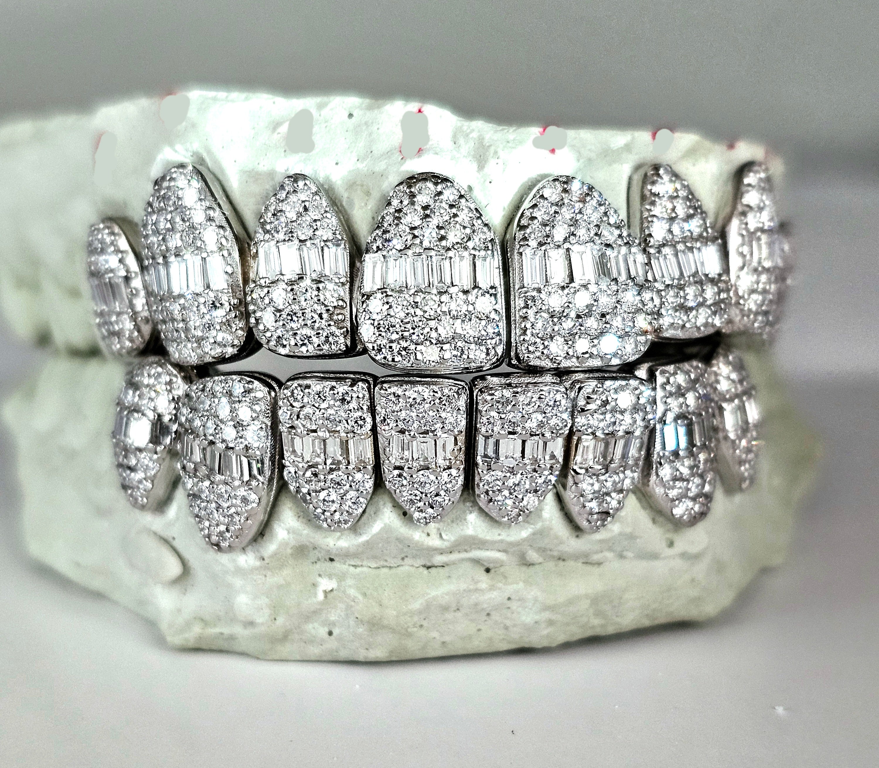 Moissanite VVS Quality Iced Out  Grillz - DQ1002