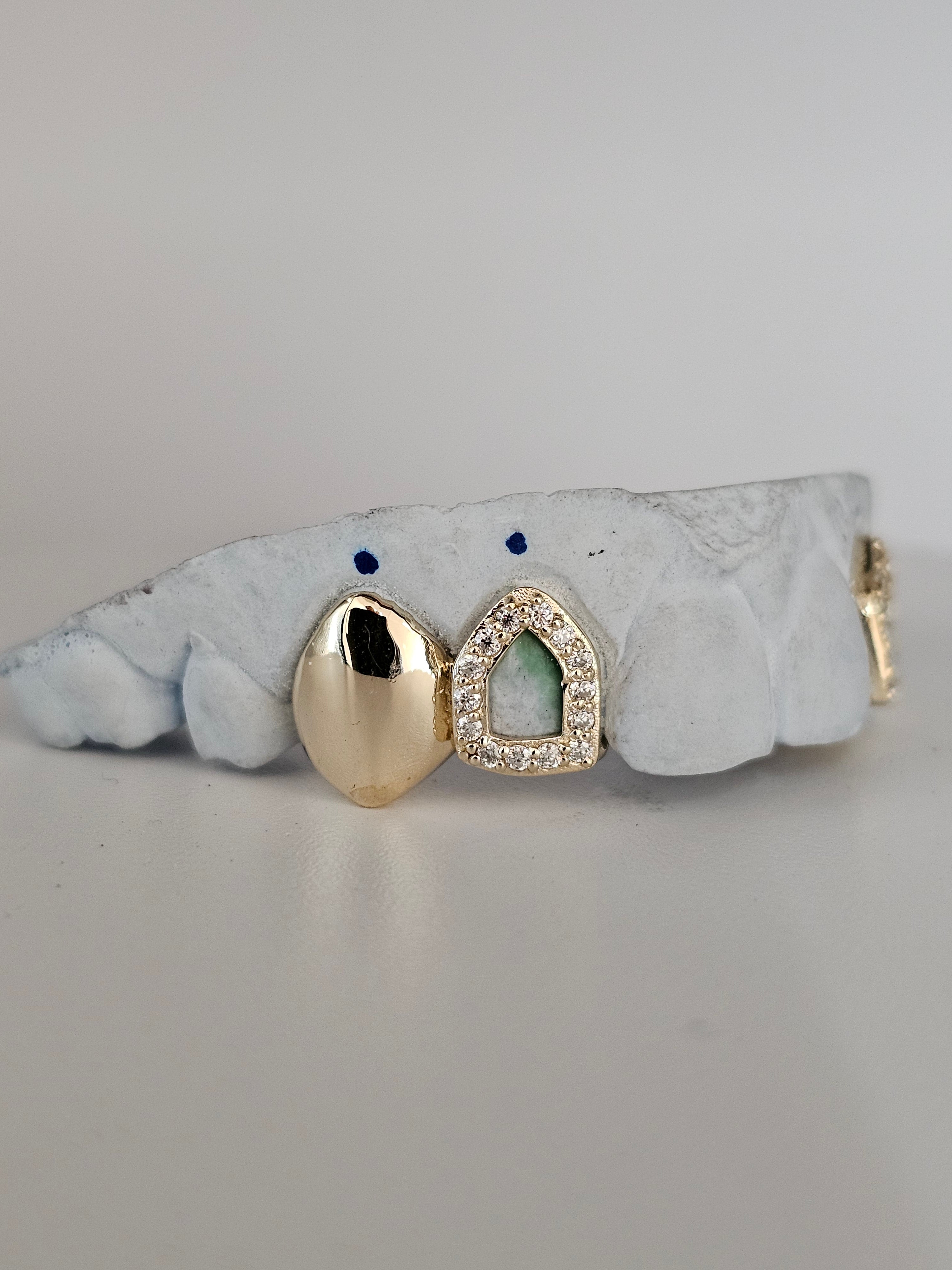 Golden Frame Grillz DQ1032