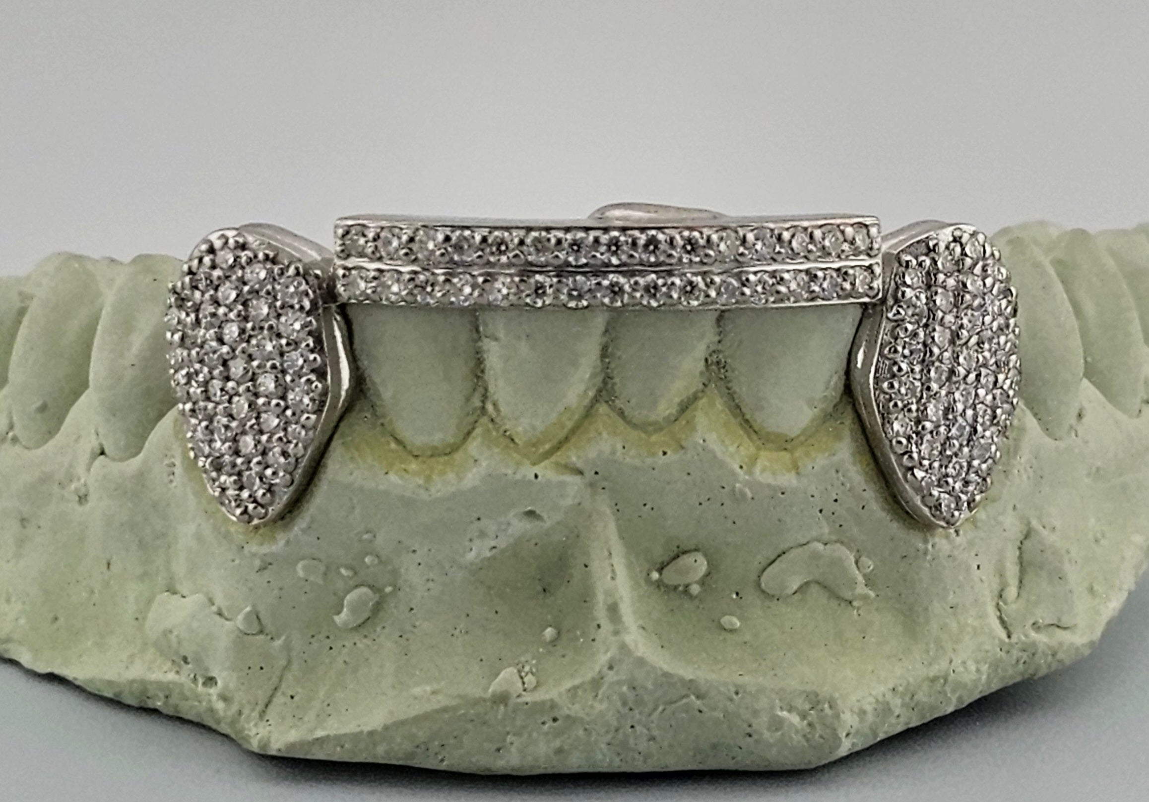Rose Gold | Moissanite Top Bar | 2 Solid DQ1051