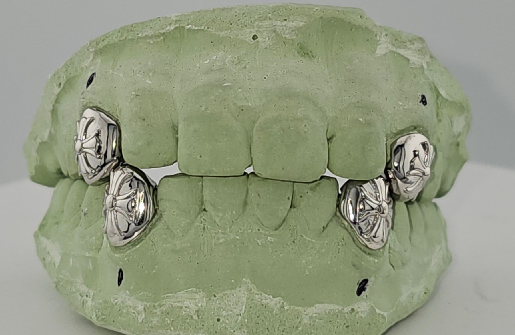 Chrome Hearts Grillz DQ1998
