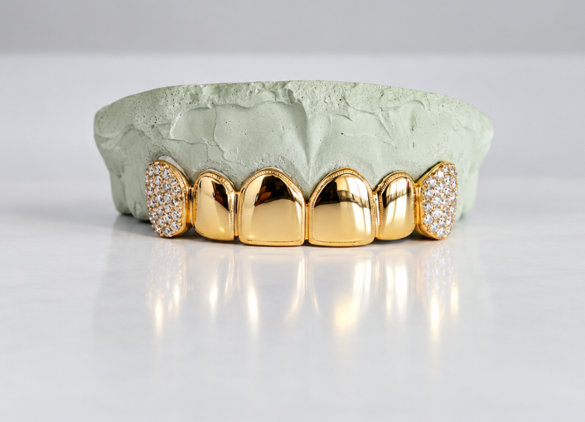 Diamond Studded Fangs Grillz DQ1035