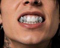Silver Moissanite 4-Piece Grillz with Extended Fangs DQ1036