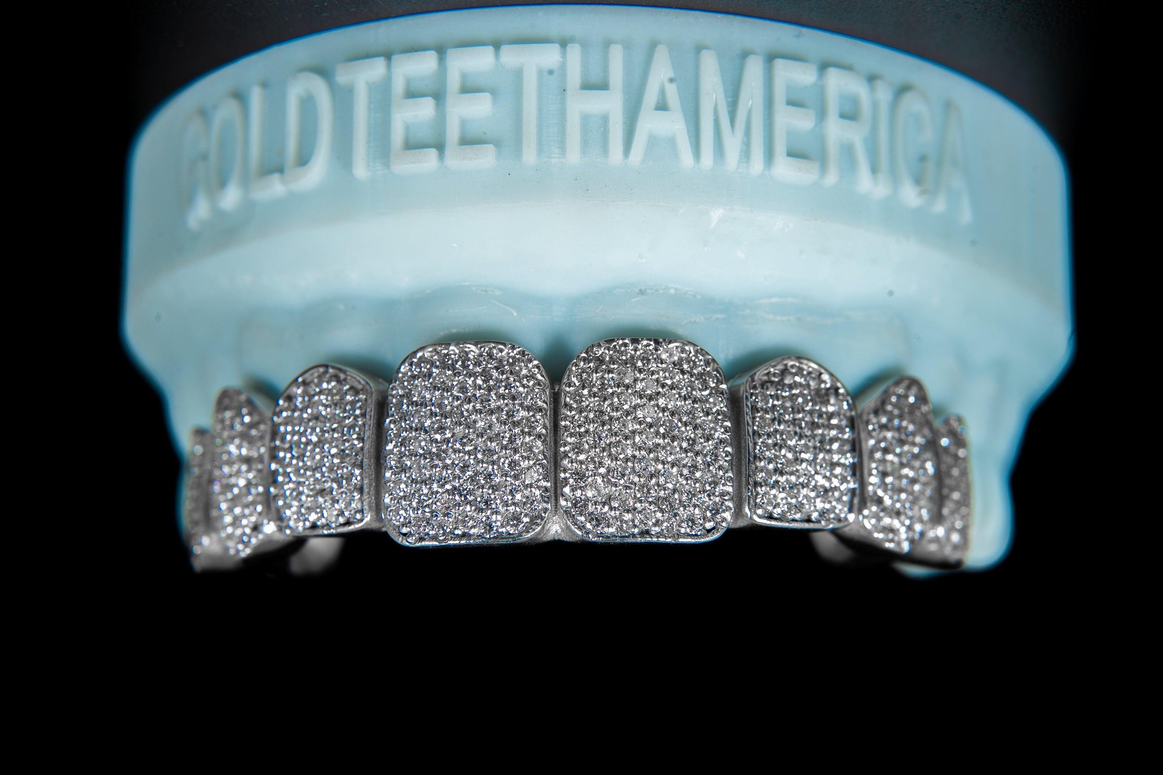 Moissanite VVS Quality Iced Out  Grillz - DQ1002