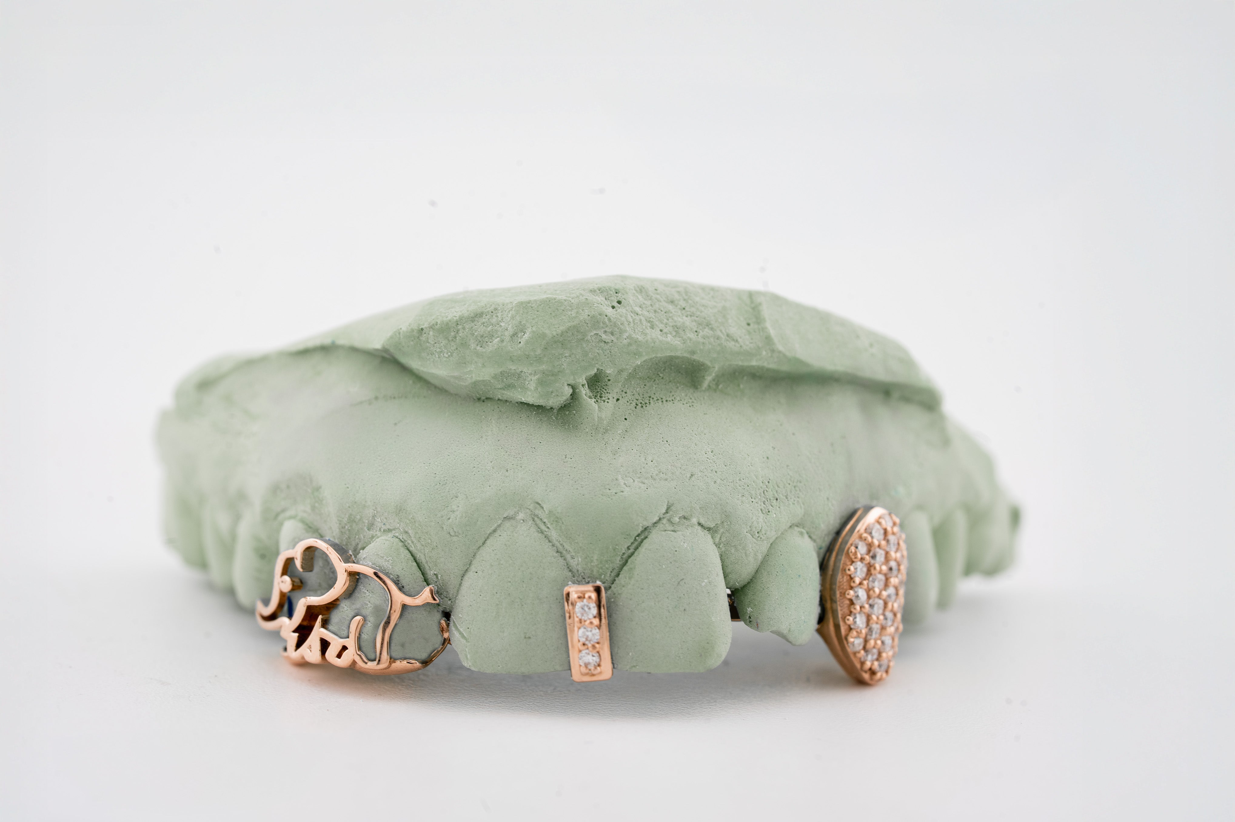 Elephant Grillz