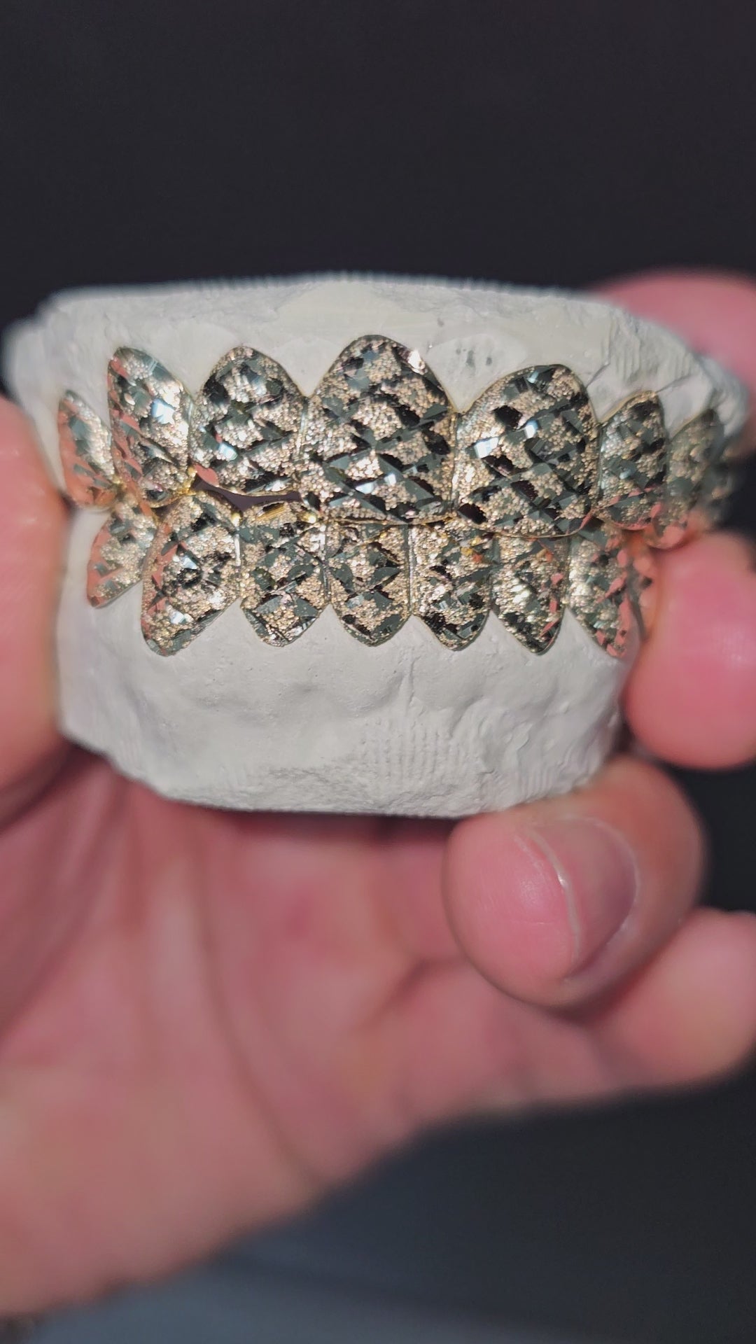 Diamond Dust - Diamond Cut Gold Grillz - DQ1012